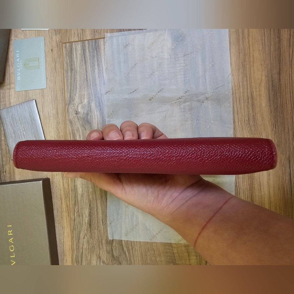 โค๏ธ๐HOST PICK๐โค๏ธBVLGARI B ZERO 1 Circle Logo Long Wallet Ruby - Picture 17 of 17